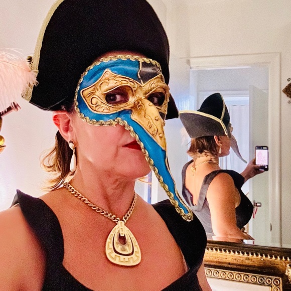 Vintage Large Gold Tone Big Pendant Monet Necklace - Picture 7 of 7